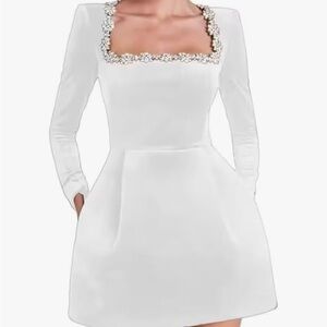 Elegant White Long Sleeve Dress
